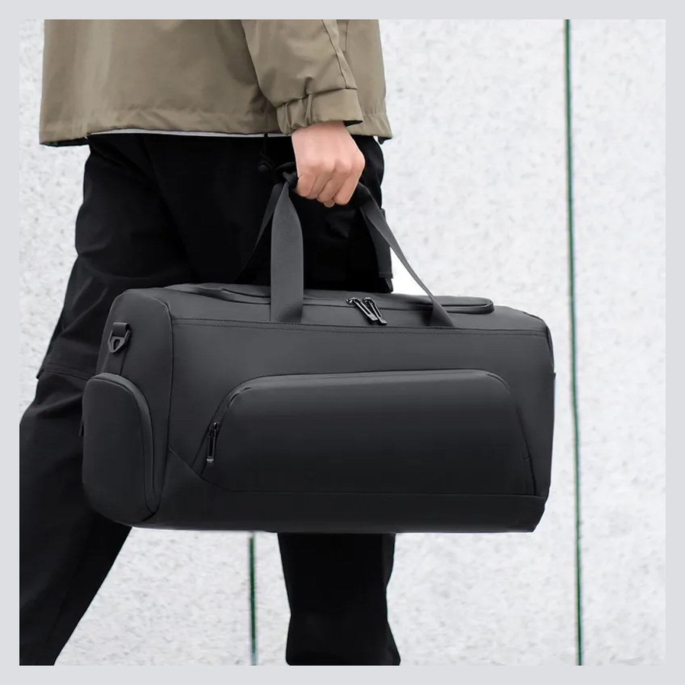 Bolsa de viaje con separación seco/húmedo y base rígida